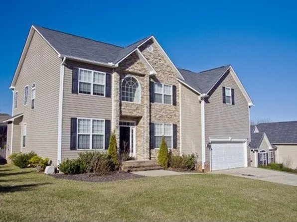 2 Selina Ln, Arden, NC 28704
