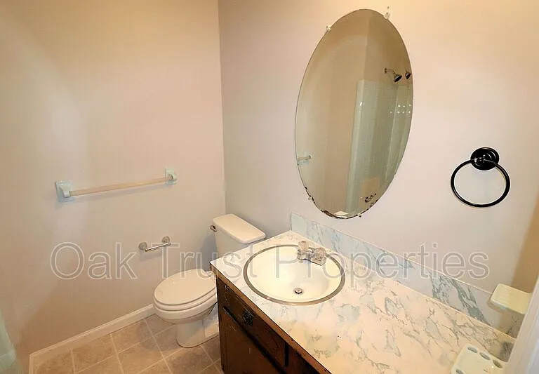2395 Vistavia Rd — Photo 11