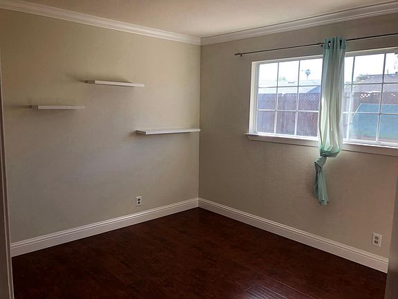 3rd image of 1806 Terri Way