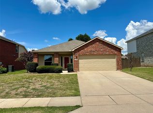 1220 River Ridge Rd, Roanoke, TX 76262