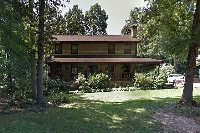 2nd image of 813 S Almond Dr