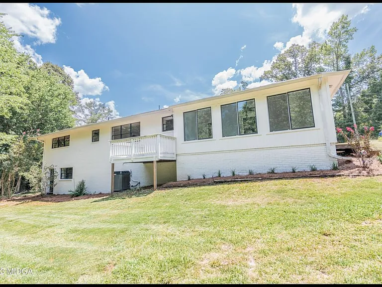 32 Knollwood Rd — Photo 10
