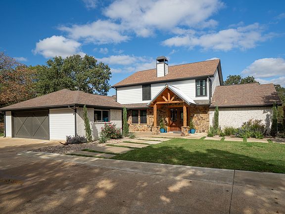 3rd image of 950 Naylor Rd