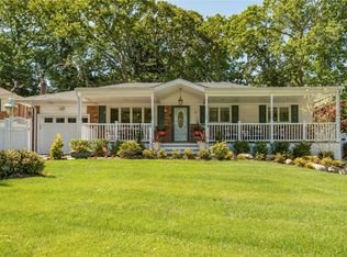 1 Silver Ave, Huntington Station, NY 11746