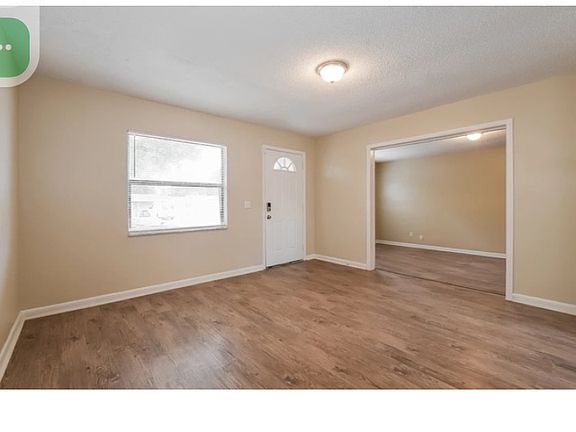 3rd image of 105 Calleydale Ave
