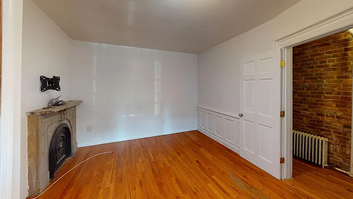 Rented by Heights Realty Advisors | media 3