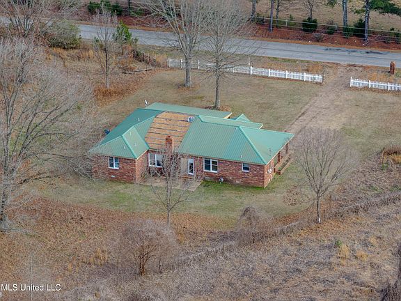 2nd image of 616 Old Highway 4 W