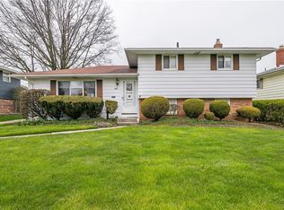 2848 Hetzel Dr, Parma, OH