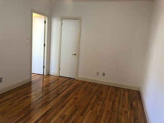 4th image of 29-21 21st Ave #C3