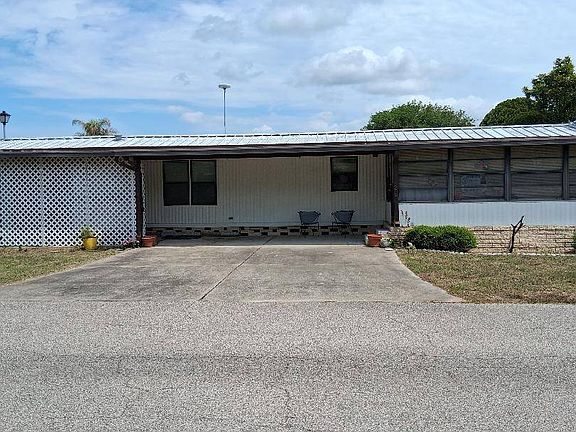 4th image of 28 Lakeview Dr