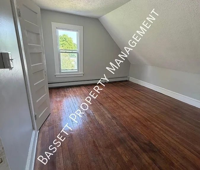 13 Meridian St #3 — Photo 15