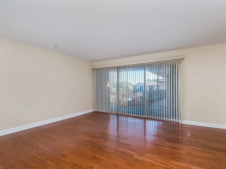 3177 W 115th St #3W — Photo 7