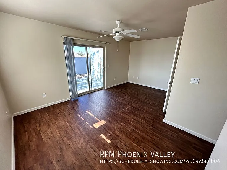 Bell Villas Apartments — Photo 41