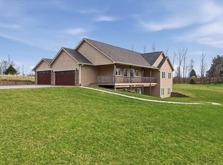 23045 Chamois Cir, Glenwood, IA 51534