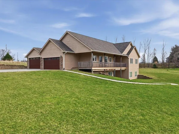 23045 Chamois Cir, Glenwood, IA 51534