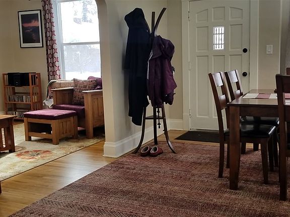 5th image of 1418 W York Ave