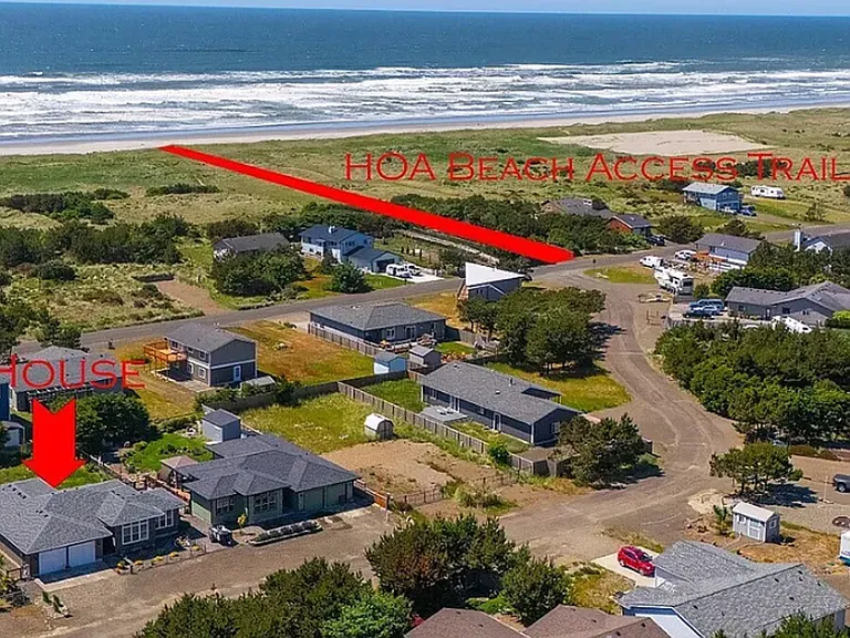 33003 G Pl — Photo 2