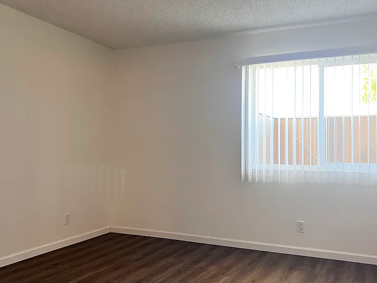 2420 W Commonwealth Ave #A2 — Photo 11