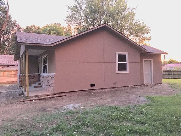 5th image of 25 W Kiowa Ave