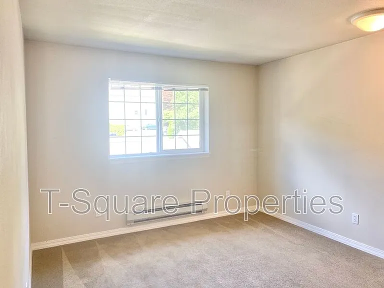 9525 NE 180th St #303 — Photo 9