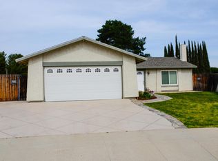 6488 N Cornell Cir, Moorpark, CA 93021