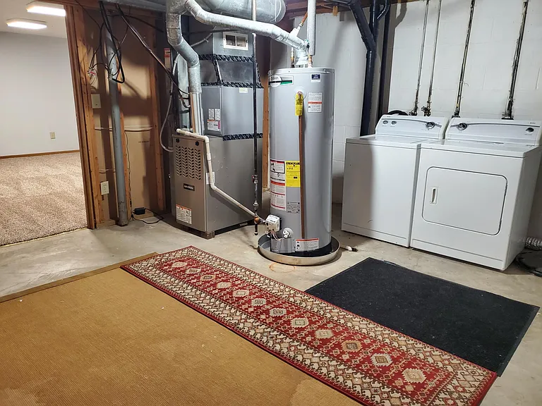 1001 Syracuse Ln — Photo 21