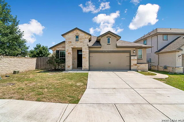 3 bed, 2.0 bath, 1619 sqft, $2,300 — Photo 1