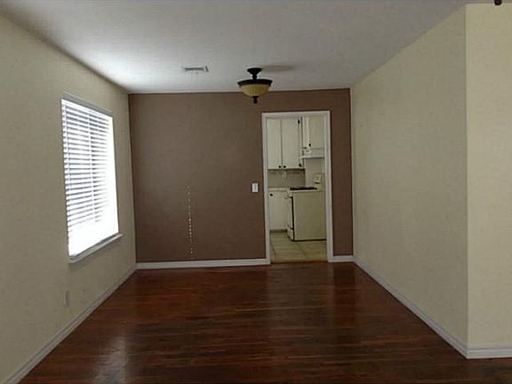 5th image of 1214 E Parker St