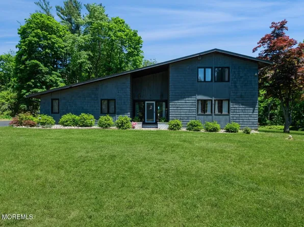 24 Alexa Place, Red Bank, NJ 07701