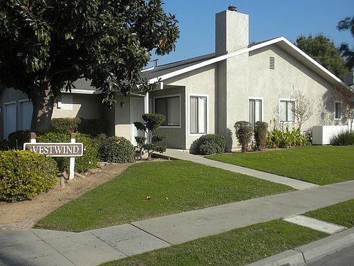 1st image of 944 W McKinley Ave APT 105
