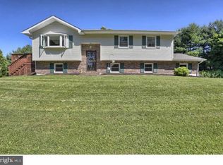 112 Goldsborough Rd, Robesonia, PA 19551