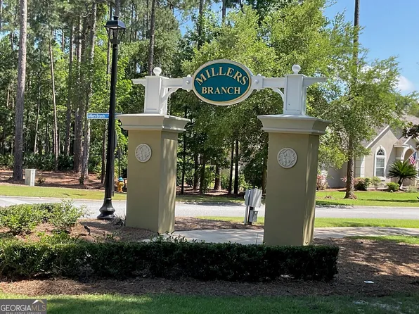 465 Millers Branch Dr, Saint Marys, GA 31558