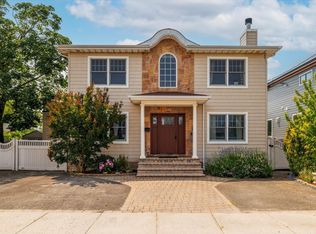 135 Flamingo St, Atlantic Beach, NY