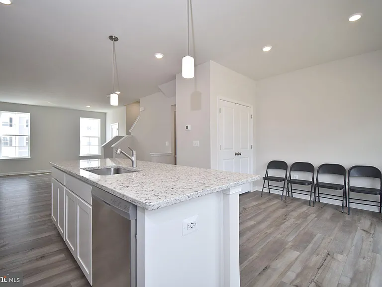 99 Gray Silver Rd — Photo 13