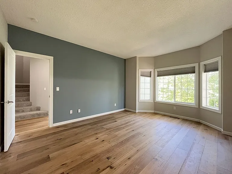 224 NW Sundown Way — Photo 32
