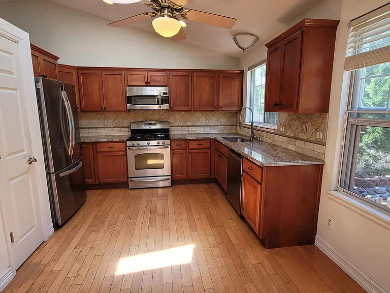 12245 Sunflower St — Photo 5