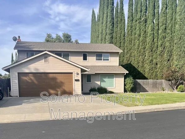 196 Normandy Dr, Vacaville, CA 95687