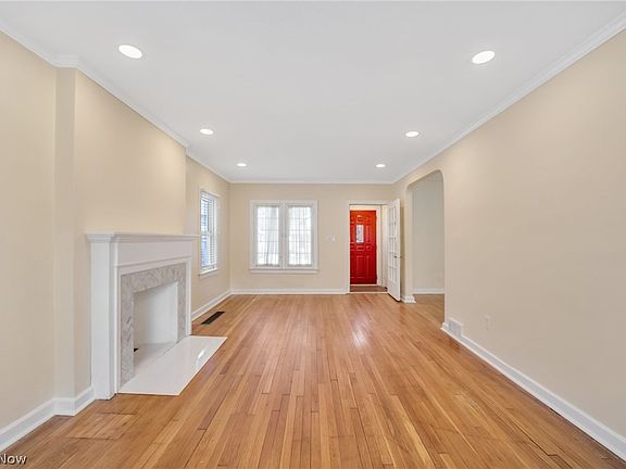 5th image of 3574 Antisdale Ave