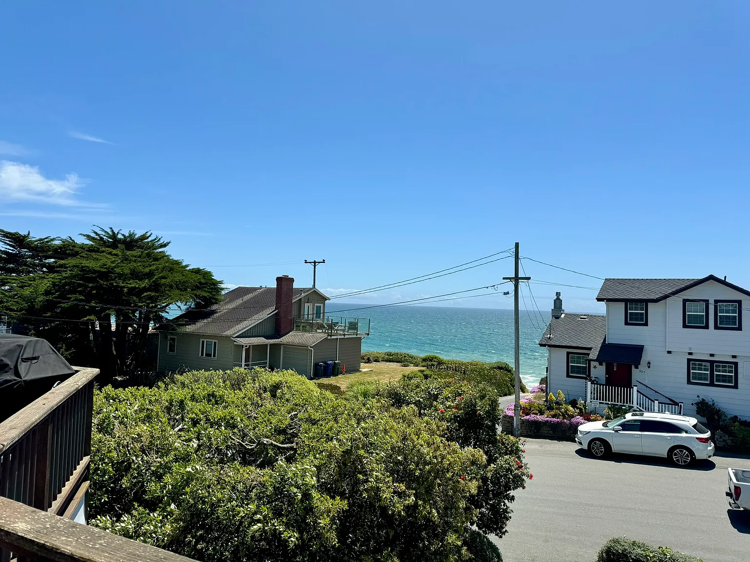 324 Vista Dr — Photo 3