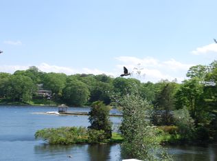 38 Lake Dr, Mountain Lakes, NJ 07046