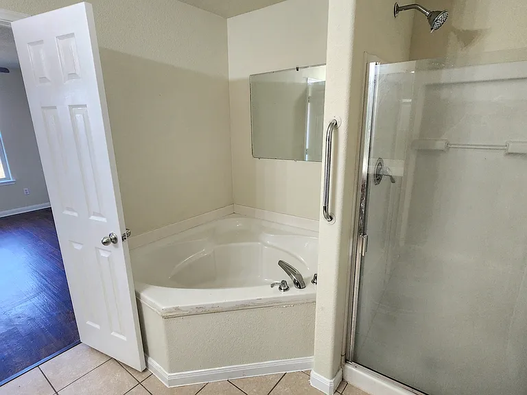 712 Lazy Crest Dr — Photo 15