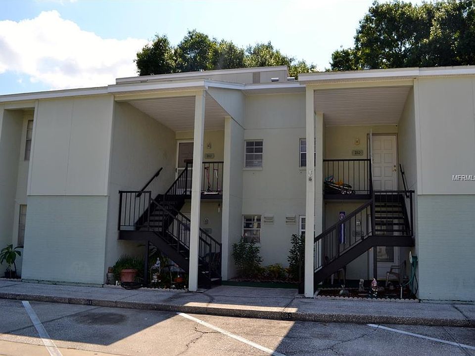 1st image of 3819 N Oak Dr Unit I52