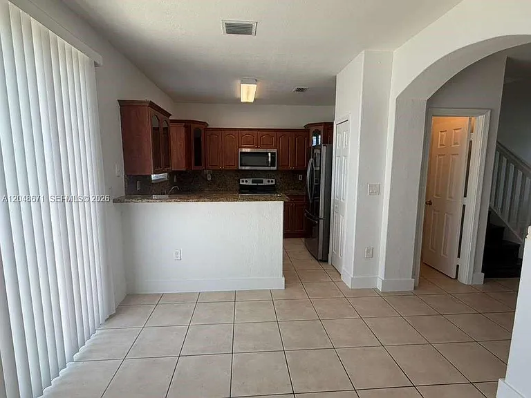 1454 SE 24th Ct #355 — Photo 2