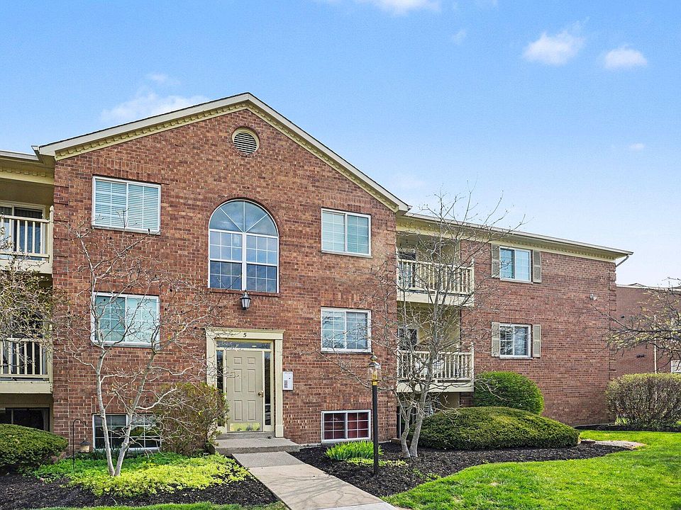 1st image of 5 Highland Meadows Dr Suite 8