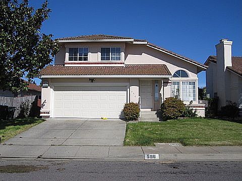 1st image of 596 Catalina Cir