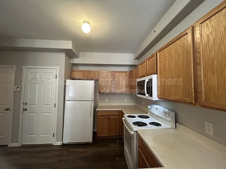 9758 Laredo St #32B — Photo 8