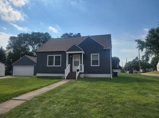 3320 Marquette St, Davenport, IA 52806