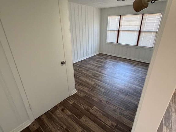 2nd image of 4401 N Rockwell Ave