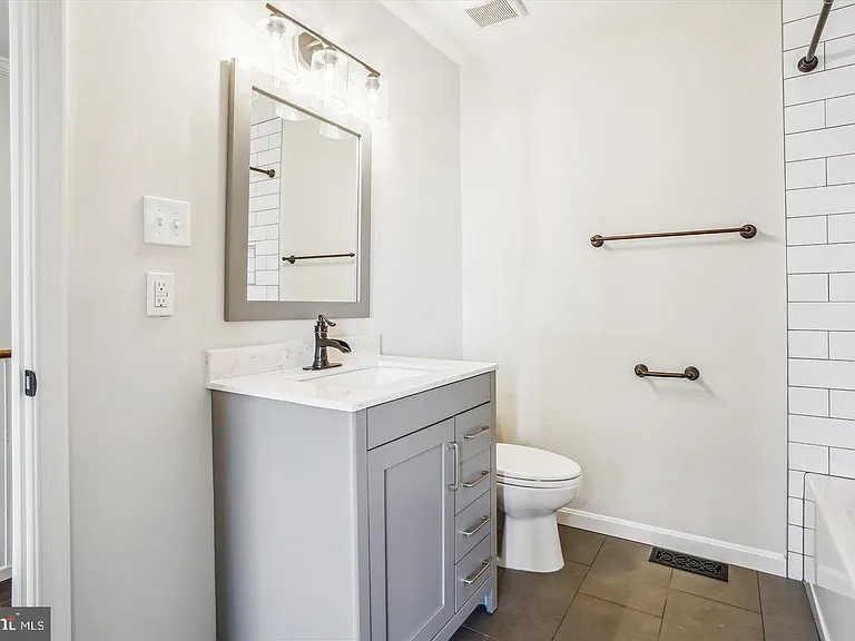 10491 Trinidad Ct — Photo 24