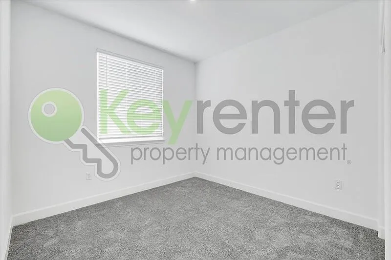 4 bed, 3.0 bath, 2018 sqft, $3,150 — Photo 3